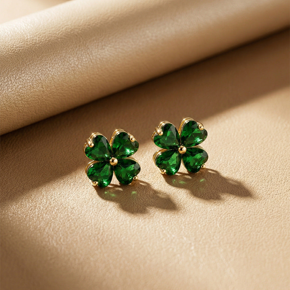 Lucky Clover Zircon Necklace for Mom